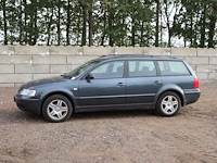 Stationwagen volkswagen passat v6 benzine 193pk 2000