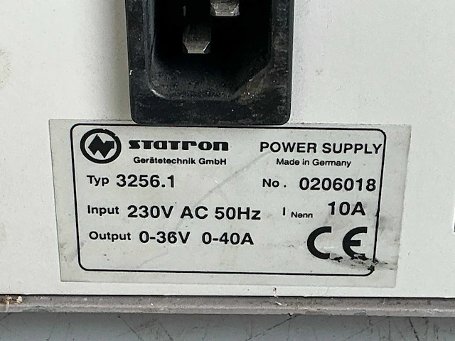 Statron 3256.1 gelijkspanningsvoeding - afbeelding 4 van  4