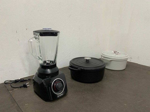 Staub, sürel, braadpannen en bosch silentmixx blender (3x) - afbeelding 9 van  16