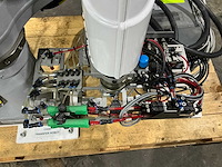 Staubli - staubli ts80 - cs8c - robotic loader - 2017 - afbeelding 3 van  5