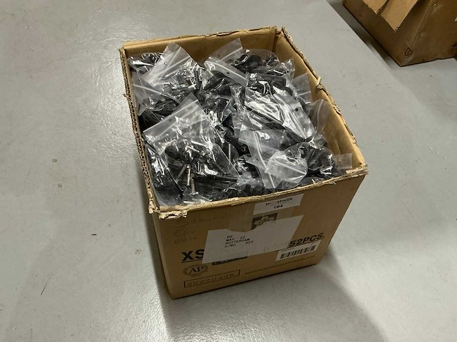 Staubli partij connectoren - afbeelding 1 van  3