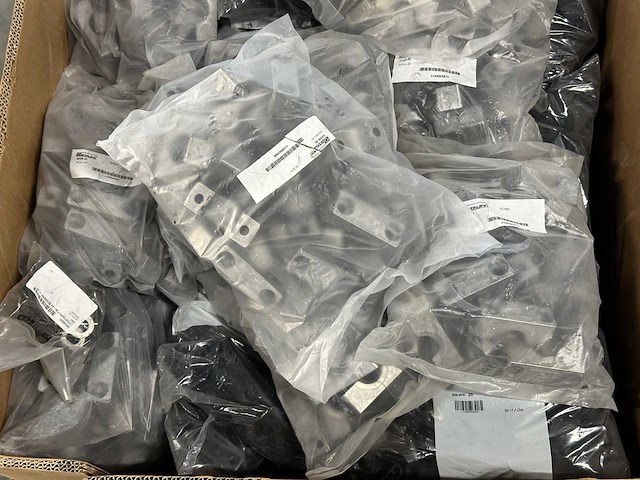 Stauff / mixed - partij hydrauliek klemmen/onderdelen - afbeelding 2 van  8