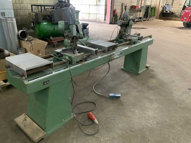 Stb sd.21 dubbele verstek afkortcirkelzaagmachine - afbeelding 2 van  8