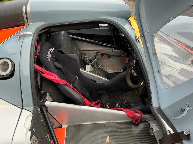 Stealth b6 – gt2 raceauto – 6.0l ford/panoz v8 – 680 pk – 950 kg – hewland 6-speed - afbeelding 14 van  47