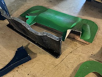 Stealth b6 – gt2 raceauto – 6.0l ford/panoz v8 – 680 pk – 950 kg – hewland 6-speed - afbeelding 41 van  47