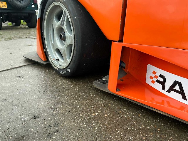 Stealth b6 – gt2 raceauto – 6.0l ford/panoz v8 – 680 pk – 950 kg – hewland 6-speed - afbeelding 24 van  47