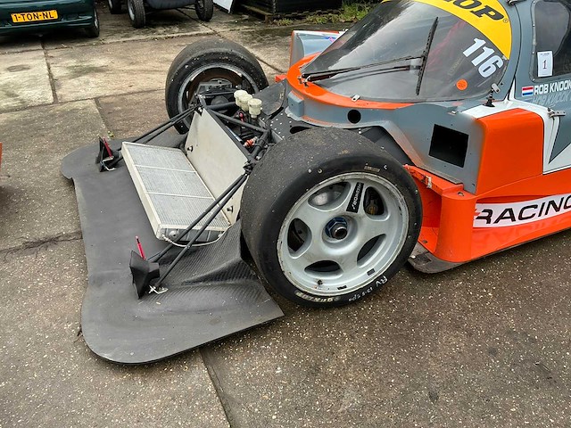 Stealth b6 – gt2 raceauto – 6.0l ford/panoz v8 – 680 pk – 950 kg – hewland 6-speed - afbeelding 36 van  47