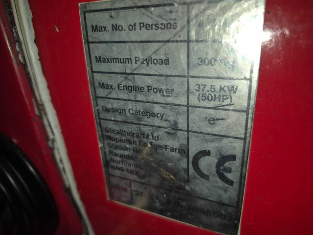 Stealthcraft - + 65 pk suzuki - race - speedboot met freewheel trailer - afbeelding 11 van  24