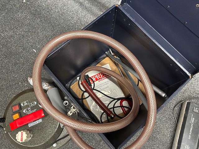 Steamer - afbeelding 4 van  4