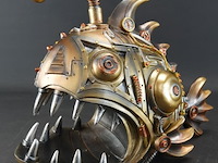 Steampunk-sculptuur van een lantaarnvis - afbeelding 1 van  5