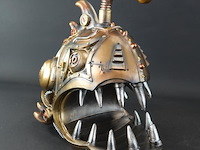 Steampunk-sculptuur van een lantaarnvis - afbeelding 4 van  5