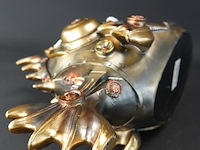 Steampunk-sculptuur van een lantaarnvis - afbeelding 5 van  5