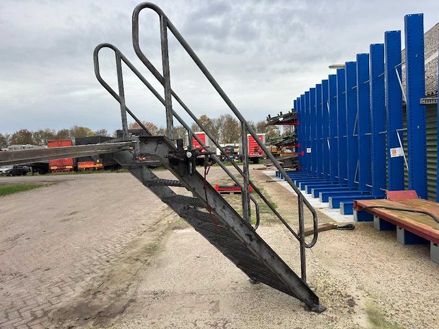 Steek trap 1.90 x 1.90 - afbeelding 4 van  6
