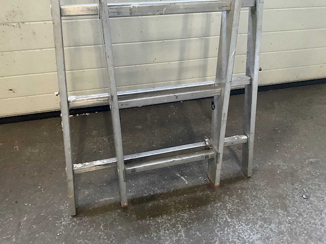 Steekladder 2x8 tredes - afbeelding 3 van  3