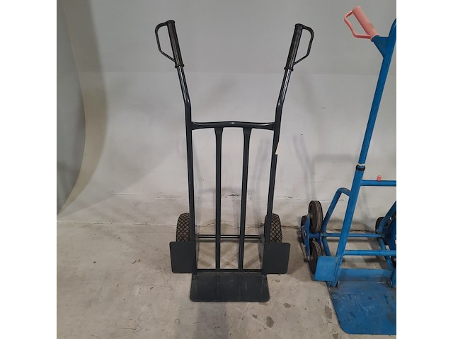 Steekwagen en traploper - afbeelding 3 van  8