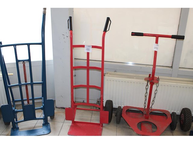 Steekwagen met 1 band. - afbeelding 1 van  2