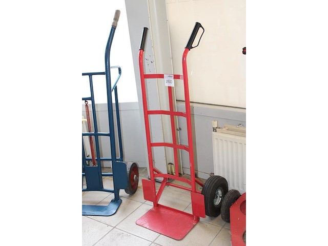 Steekwagen met 1 band. - afbeelding 2 van  2