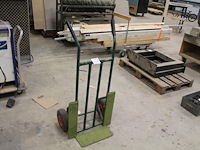 Steekwagen met luchtbanden. - afbeelding 1 van  2