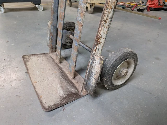 Steekwagen met massieve banden - afbeelding 4 van  5