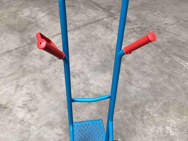 Steekwagen met volkern wielen - afbeelding 3 van  4