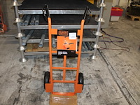 Steekwagen op luchtbanden banden black & decker. - afbeelding 1 van  2