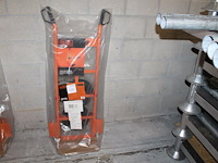 Steekwagen op luchtbanden banden black & decker. - afbeelding 1 van  2