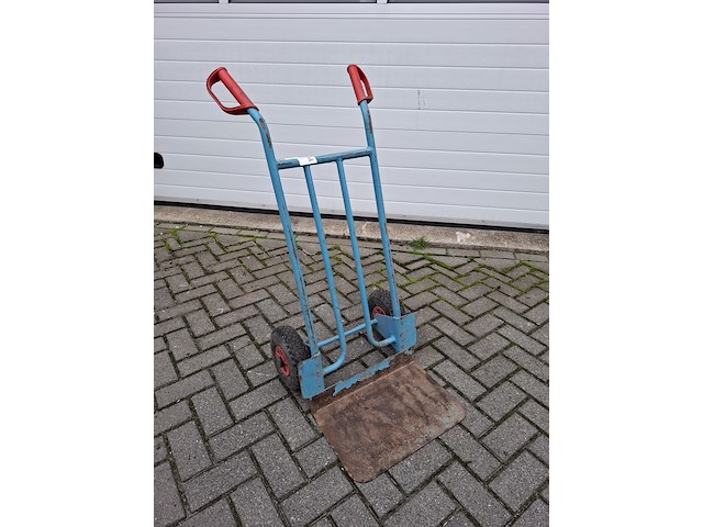 Steekwagen op luchtbanden - afbeelding 1 van  4