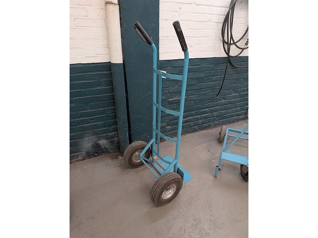 Steekwagen op luchtbanden - afbeelding 5 van  5
