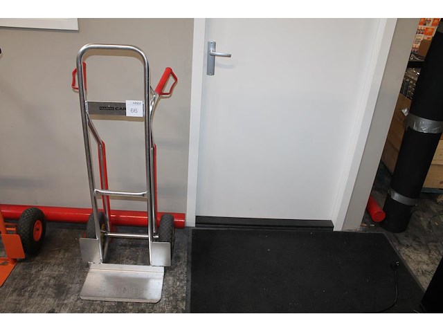 Steekwagen op massieve banden magna cart. - afbeelding 1 van  2