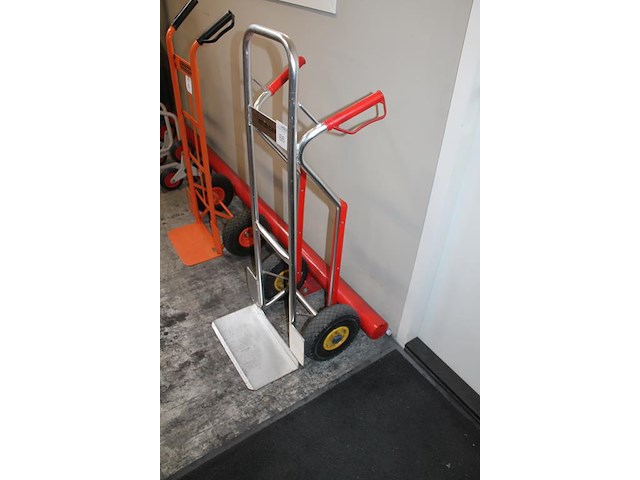 Steekwagen op massieve banden magna cart. - afbeelding 2 van  2