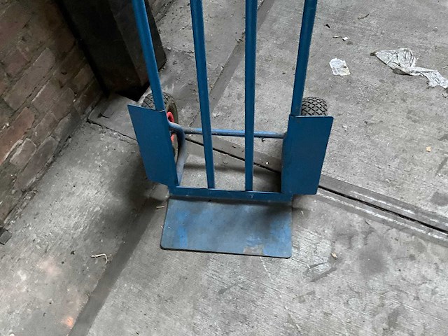 Steekwagen v.v. luchtbanden - afbeelding 2 van  3