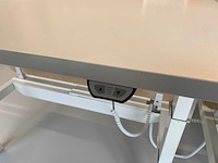 Steelcase - complete elektrische zit-sta werkplek 140x80 beige - afbeelding 28 van  39