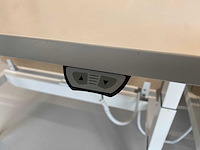 Steelcase - complete elektrische zit-sta werkplek 140x80 beige - afbeelding 29 van  39