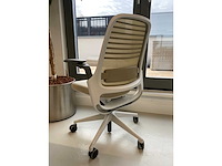 Steelcase - complete elektrische zit-sta werkplek 140x80 beige - afbeelding 10 van  39