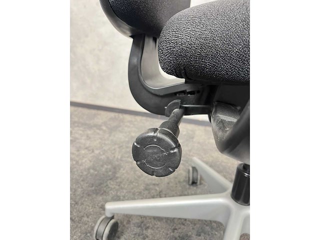 Steelcase - ergonomische bureaustoel - afbeelding 9 van  11