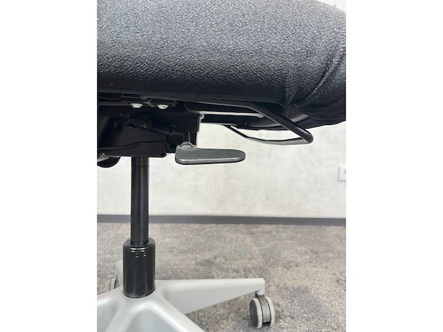 Steelcase - ergonomische bureaustoel - afbeelding 3 van  6