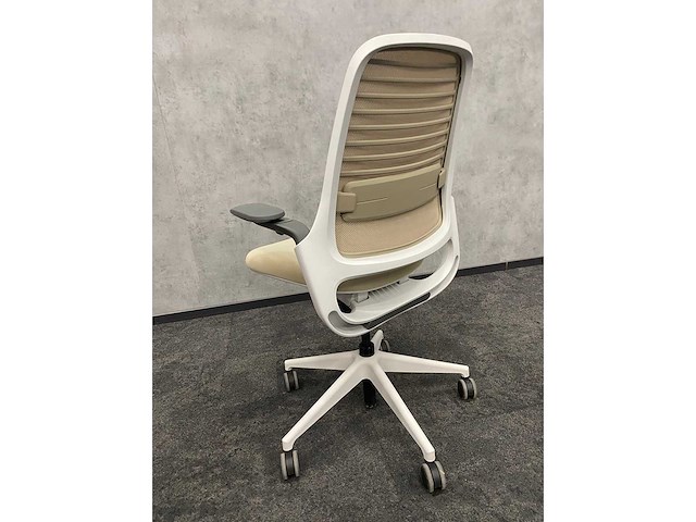 Steelcase series 1 - ergonomische bureaustoel - afbeelding 4 van  16