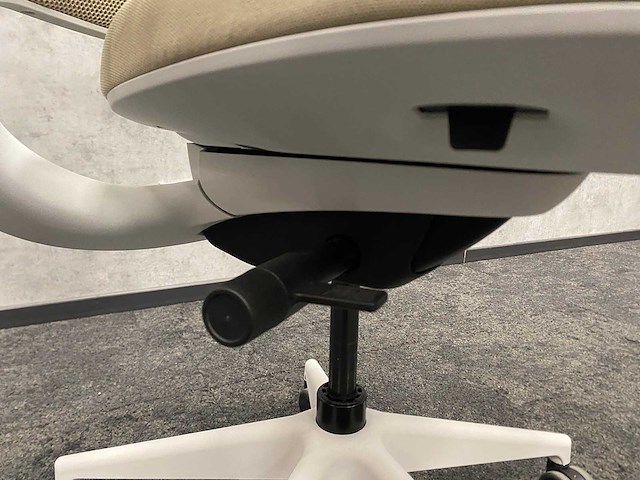 Steelcase series 1 - ergonomische bureaustoel - afbeelding 5 van  8