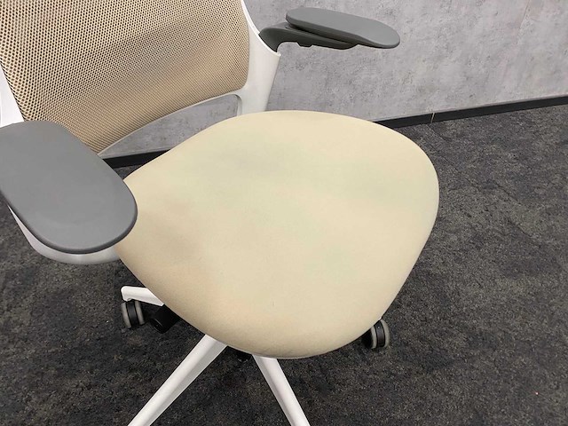 Steelcase series 1 - ergonomische bureaustoel - afbeelding 6 van  8