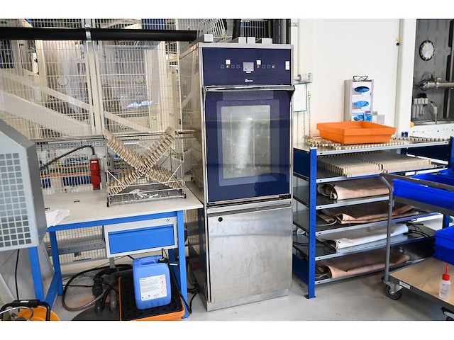 Steelco - lab 610 - laboratorywasher - afbeelding 1 van  10
