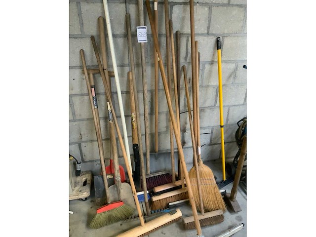 Steelgereedschap - afbeelding 2 van  4