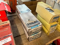 Steelies dakschroeven (4x) - afbeelding 1 van  2