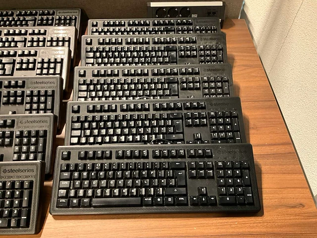 Steelseries apex 100 gaming toetsenbord (16x) - afbeelding 2 van  5