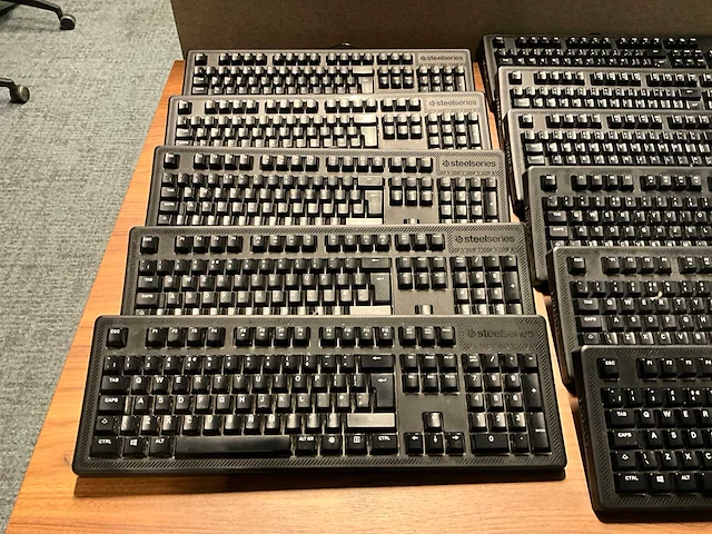 Steelseries apex 100 gaming toetsenbord (16x) - afbeelding 4 van  5