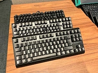 Steelseries apex m750 tkl gaming toetsenbord (3x) - afbeelding 2 van  4