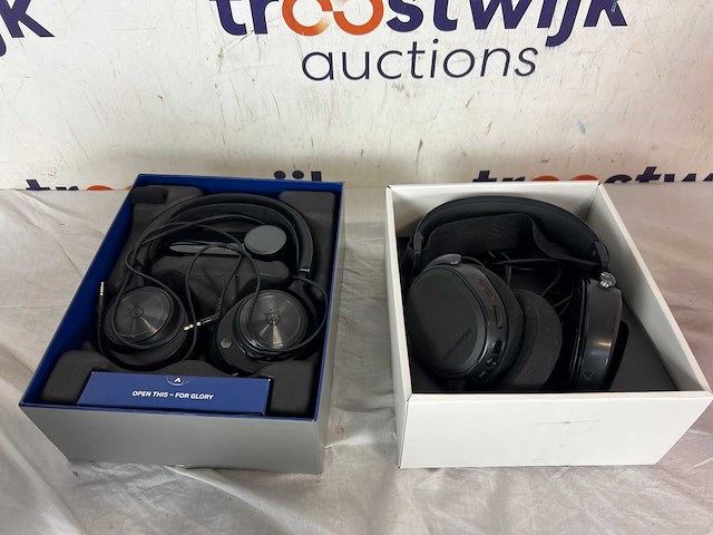 Steelseries arctis nova pro headset |steelseries arctis pro wireless - draadloze gaming headset - afbeelding 1 van  1