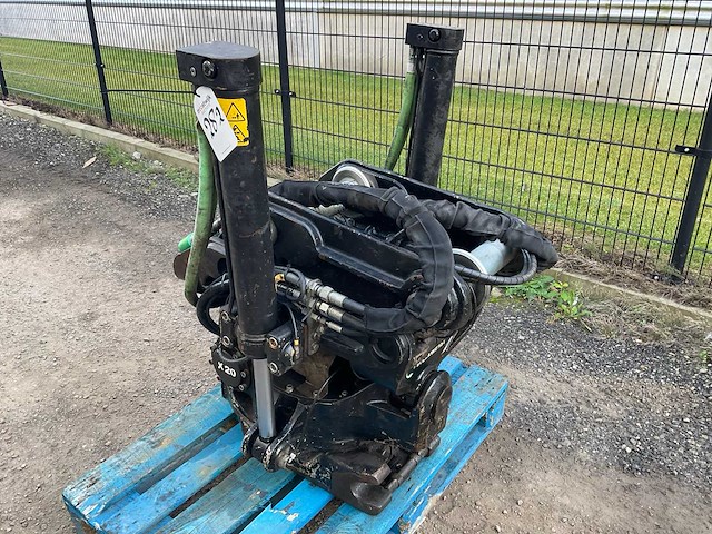 Steelwrist x20 draaikantelstuk, “s60” - afbeelding 1 van  8