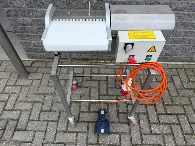 Steen - st 111 - onthuidmachine - afbeelding 1 van  5