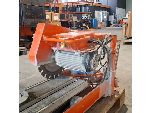 Steen-tafelzaagmachine - 600mm - 230v euro shatal, ts351-45, bouwjaar 2016 - afbeelding 10 van  13