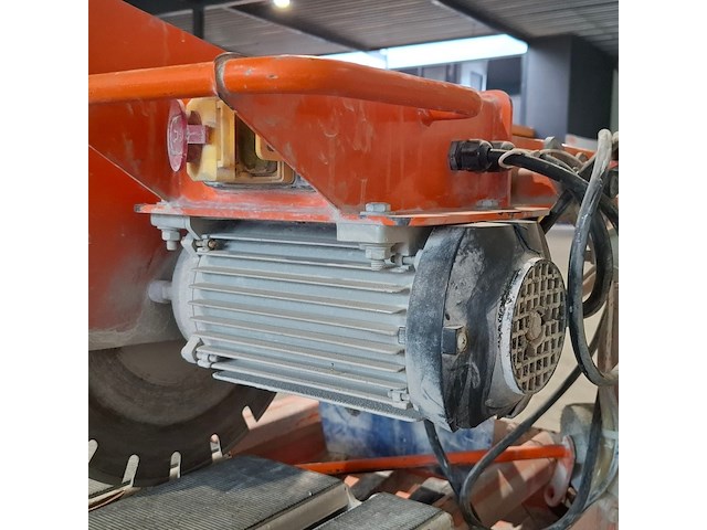 Steen-tafelzaagmachine - 600mm - 230v euro shatal, ts351-45, bouwjaar 2016 - afbeelding 11 van  13